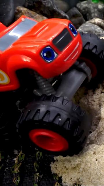 Гонка за сокровищами  Маквин нашёл ключ #тачкитачки #длядетей #машинки