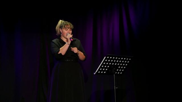 16 Валерия. Стих о любви