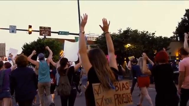 В 1938 г АМЕРИКА ПЕРЕЖИЛА ВТОРЖЕНИЕ ЧУЖИХ В ПРЯМОМ ЭФИРЕ.