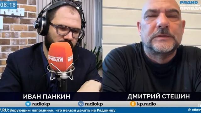 Военкор. Всё чётко - ВСУ - машуну дронов, ВС РФ - машину людей.