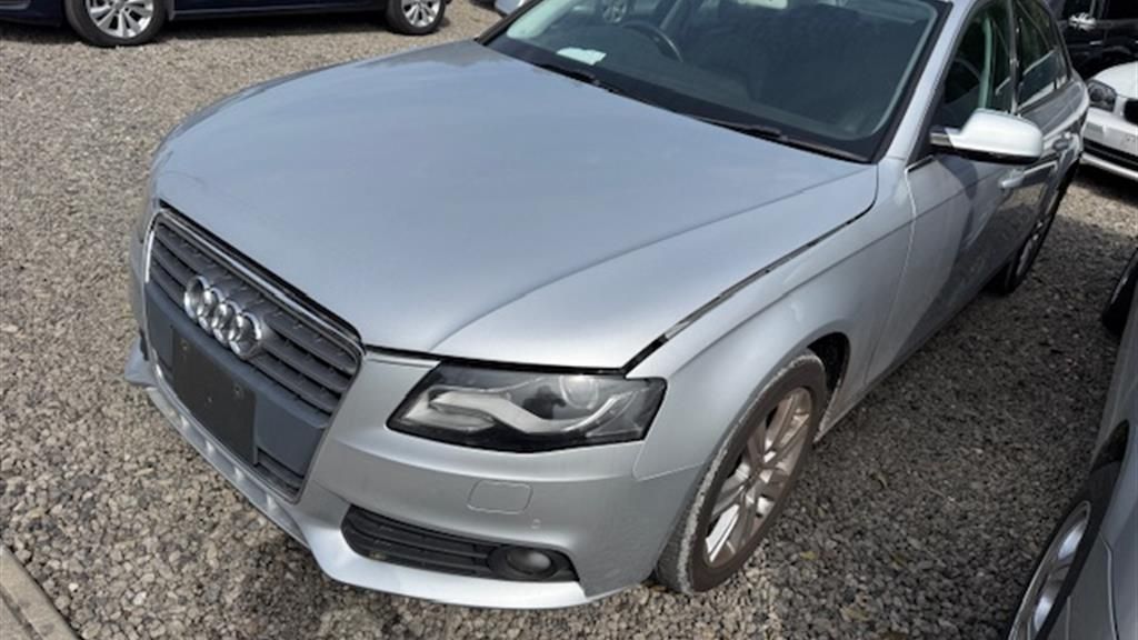 8KCDH-WAUZZZ8KXBA020404