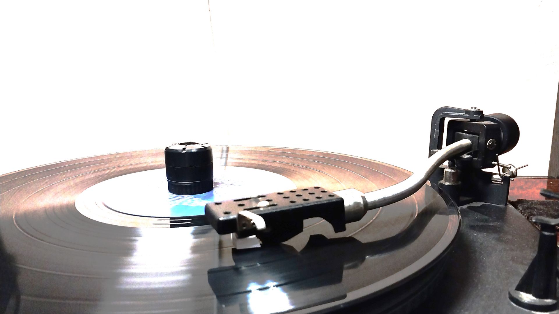 ПРОГРАММА_-_У_-_МИКРОФОНА_-_ЕСТЬ_-_ЧТО_-_ПОСЛУШАТЬ?_-_МИР_-_ВИНИЛА_-_ВТОРАЯ_-_ВЕРСИЯ