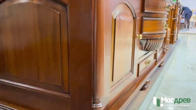 Тумба ТВ из массива МИГ906 из красного дерева от фабрики Satin Furniture (Индонезия)