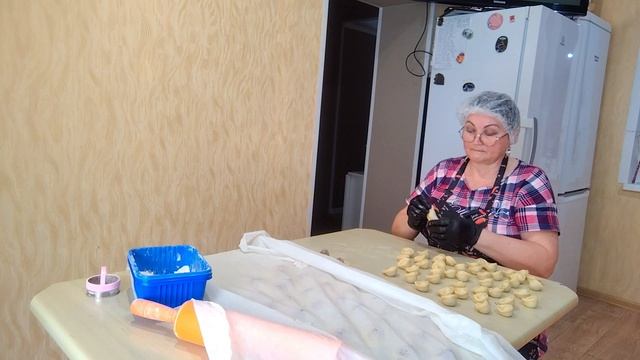 ЖИЗНЬ В СЕЛЕ:СНОВА ПЕЛЬМЕНИ/ОБЕД