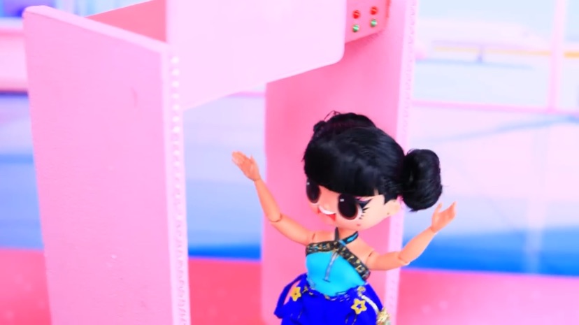 Huntrix превращаются в чирлидеров! DIY в стиле K-Pop