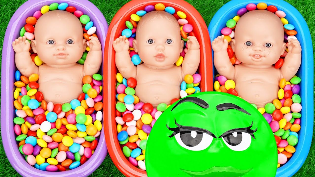 Играем в новые игры с пупсами и яркими конфетками и волшебным слаймом! Мультики для детей!