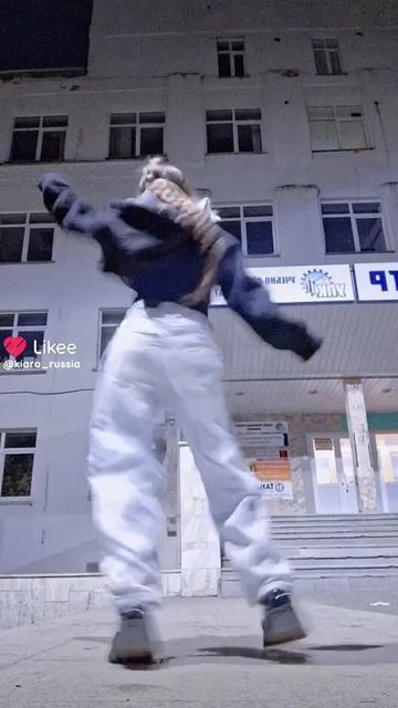 Миа Бойка опять накосячила. В сети появилось видео где она заставляет сестру скидывать вес