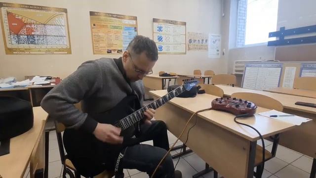 Демонстрация электрогитары Ibanez (Ибанез) и процессора Line 6 POD GO