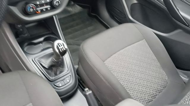 веста белая