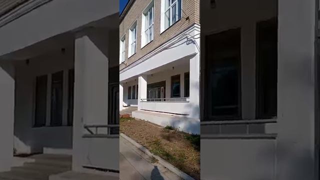 г.Уржум, музей С.М.Кирова, сквер на реставрации