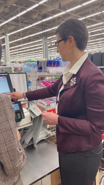 КАССОВЫЕ ОПЕРАЦИИ. Как работают онлайн кассы. Съемки для Первого канала