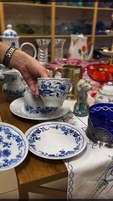 Сервиз в полном составе в наличии!