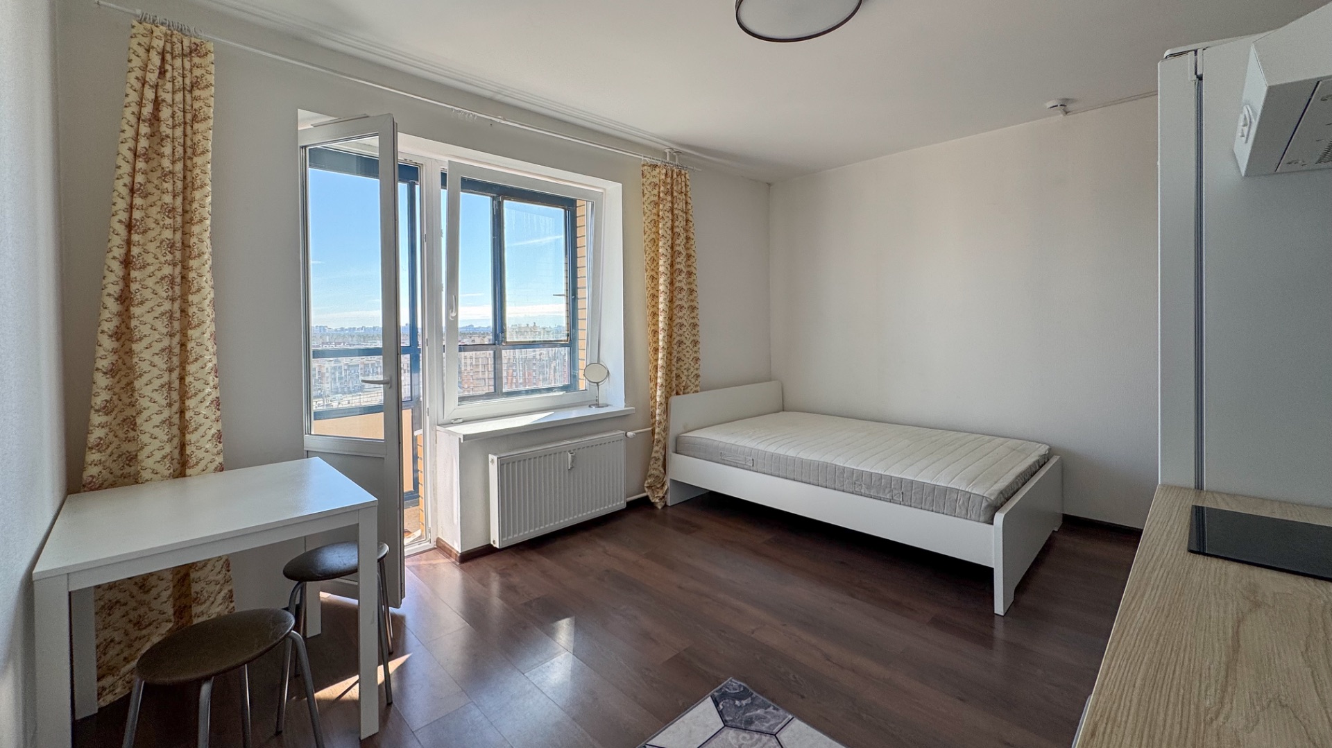 Студия в аренду в ЖК Юнтолово