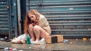 Уличная реальность Америки. Кенсингтон Авеню, Филадельфия. США