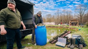 ЖИВЕМ в ГЛУШИ на РЕКЕ , ПРИВЕЗЛИ БОЧКУ РЫБЫ. №386