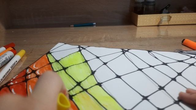 Рисуем радужные капли