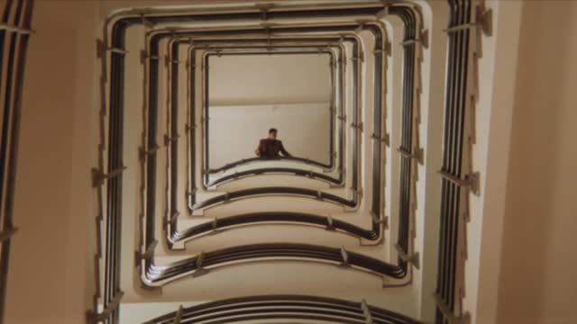 Серьёзный человек хочет поговорить 😎👤