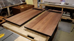 В мастерской №69. Склейка деталей, делаю длинные рубашки для TOWER.