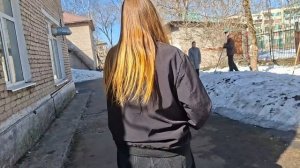 ЗАСТАВИЛИ ДРАИТЬ ТЕРРИТОРИЮ ШКОЛЫ? Субботник в 11 классе