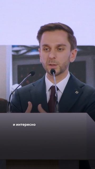 Литературные клубы: встречи, обсуждения и польза для каждого