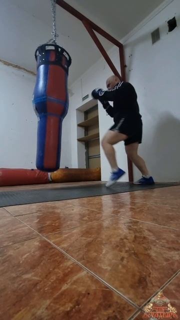 Немного кардио 
До встречи в спортивном клубе БОГАТЫРЬ
антонханадвиже бокс кулачка красныйсул