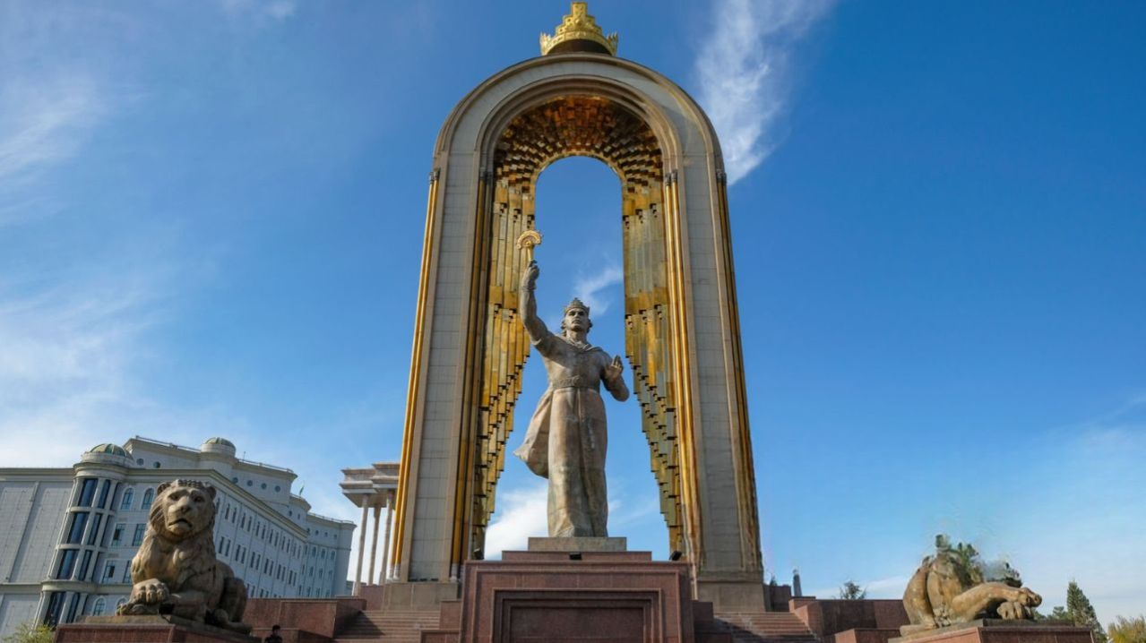 Международный день памятников в Таджикистане. О самых популярых местах и памятниках в Республике