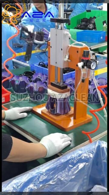 Беспроводной пылесос-щетка 2026: 50 минут автономной работы для уборки ковров