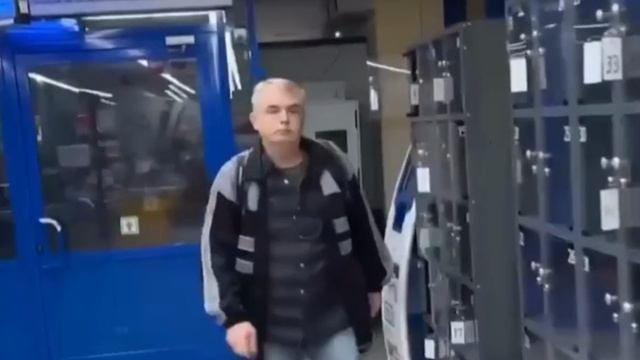 Устроивший стрельбу в Киеве бывший вэсэушник в 2023 году набросился на человека в одном из ...