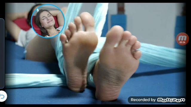 Щекоточка девушек игра #37