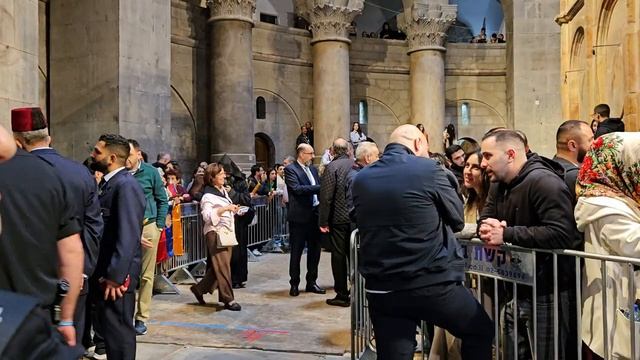 Рассказываю как опечатывают Кувуклию, о параде и Крестном ходе перед Схождением Благодатного Огня
