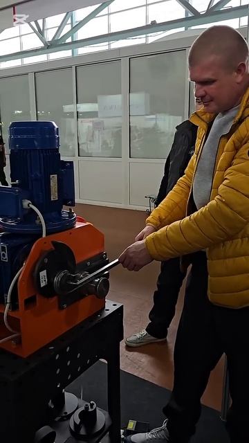 Станок Вулкан, за пультом Вован.👍