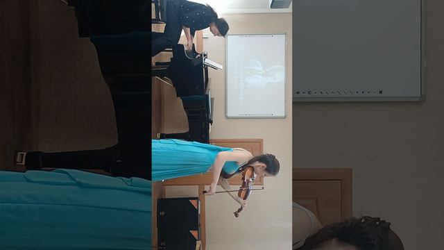 С. Прокофьев Концерт N2 соль минор. Семенова Людмила (скрипка), концертмейстер Яруллина О.