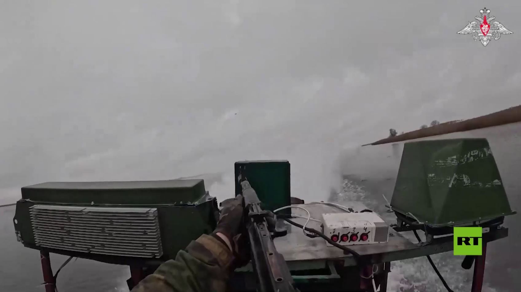 نهر دنيبر.. مشاهد لمواجهة الزوارق الروسية لطائرات أوكرانية مسيرة