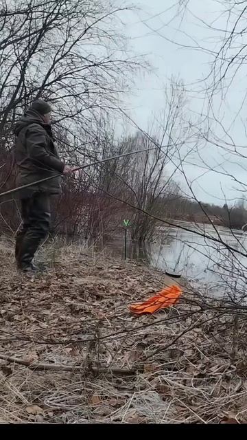 Рыбалка на донку в Апреле.