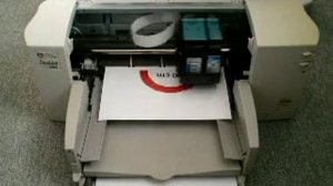 HP Hewlett Packard Deskjet 710c in Action