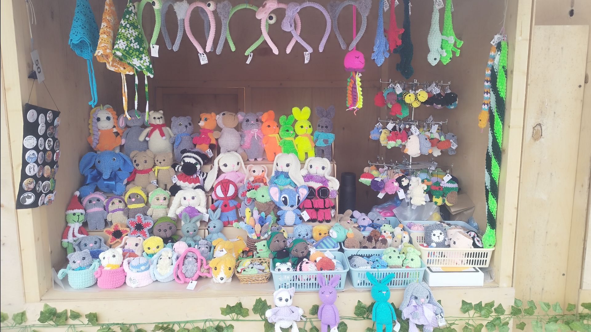 Ярмарка в домиках, вторая неделя, потихонечку продаем, появляются заказы