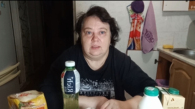 Сорока над вороной дивуется 😆 а обе спят на улице 🙆