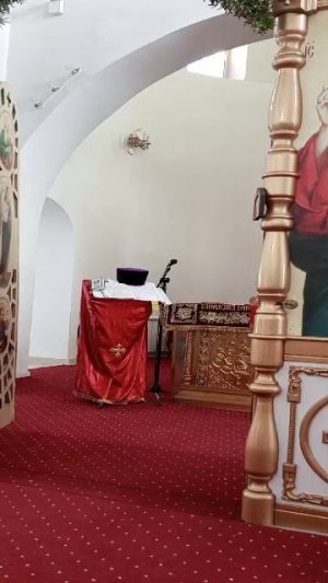 Божественная служба в храме Святой Троицы