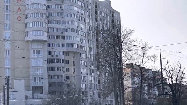 АРХИВ. Одесса 24 апреля 2022 года. Дом в который попала ракета. День спустя.
