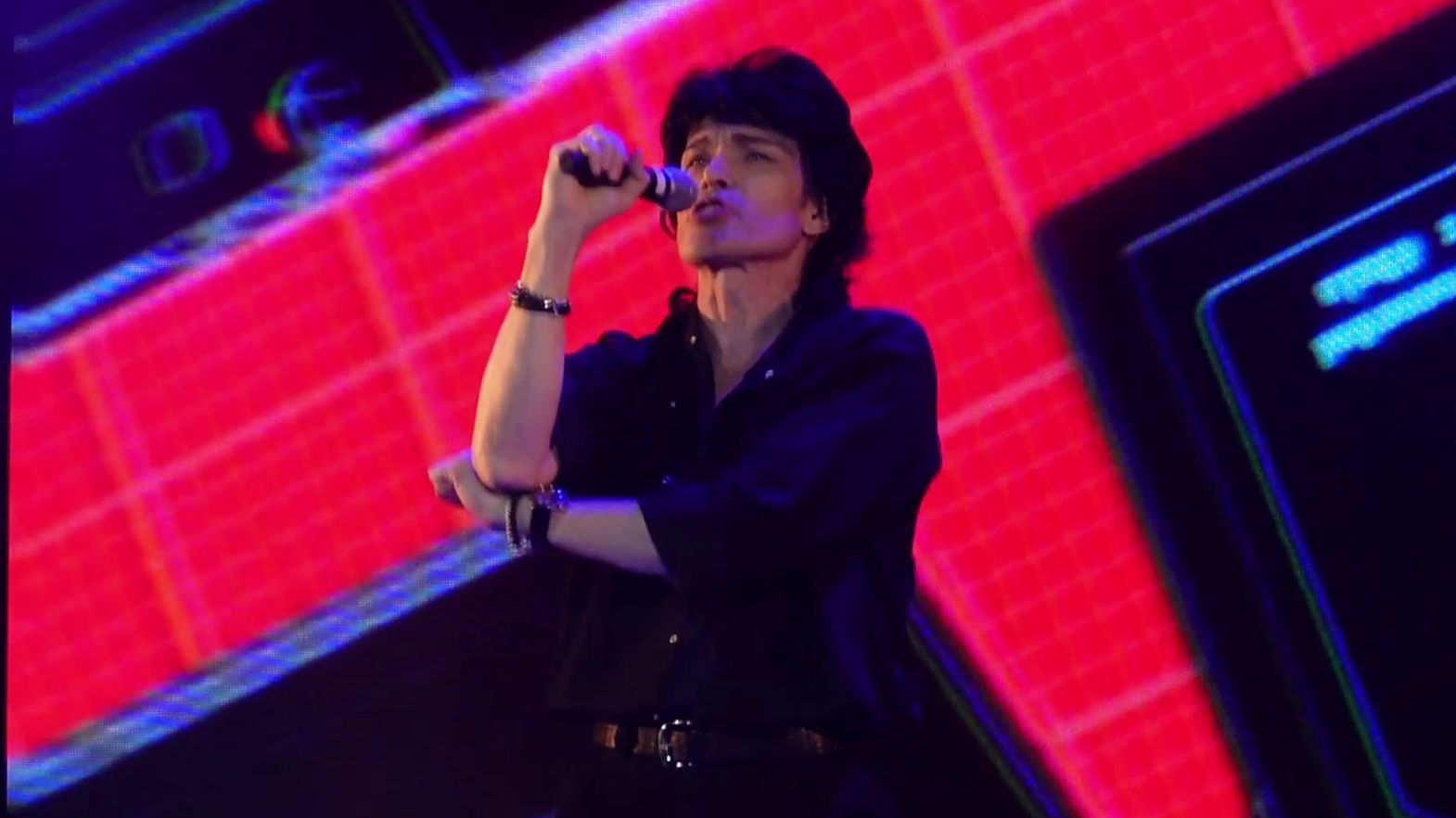 ГРУППА КРОВИ - в образе Виктора Цоя спел Виталий Лоншаков концерт Один в один - ДНК вселенной 2026