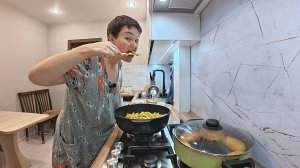 Устроила Вовану ВЗБУЧКУ за всех БАБ с которыми он ПЕРЕПИСЫВАЕТСЯ! Готовлю ВКУСНЫЙ быстрый ужин) Влог