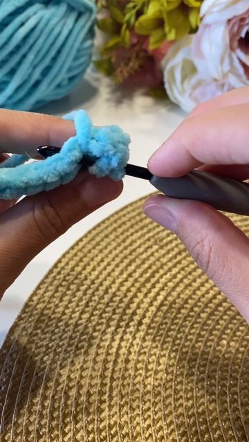 Учимся вязать столбики с накидом крючком