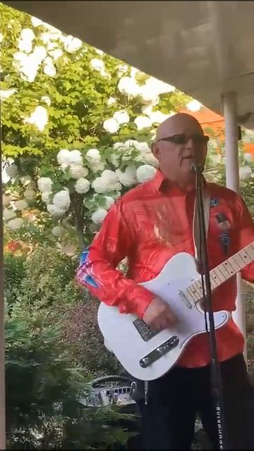 Песня Неповторяется такое никогда