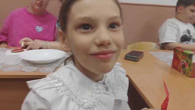 РАСПИСЫВАЕМ ПРЯНИКИ