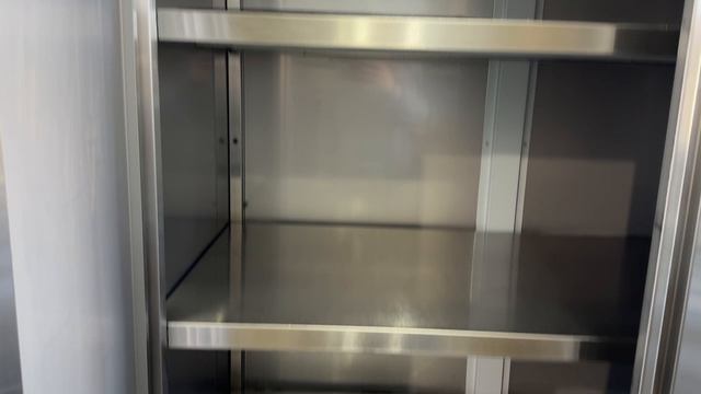 Кухонный шкаф из нержавейки (2 656)