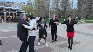 А я тебя поцелую... 18.04.26...