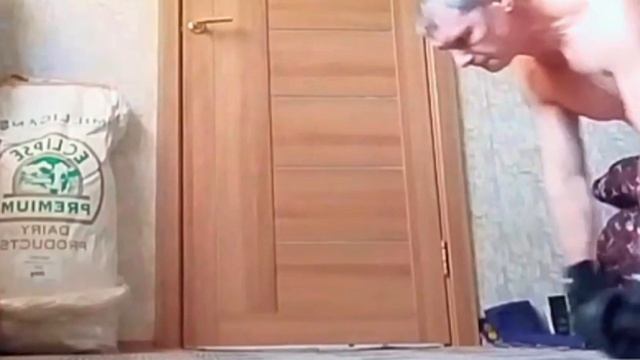 На колёсах)))