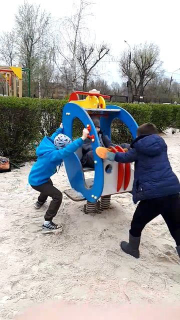 VID_20260418_151916.mp4