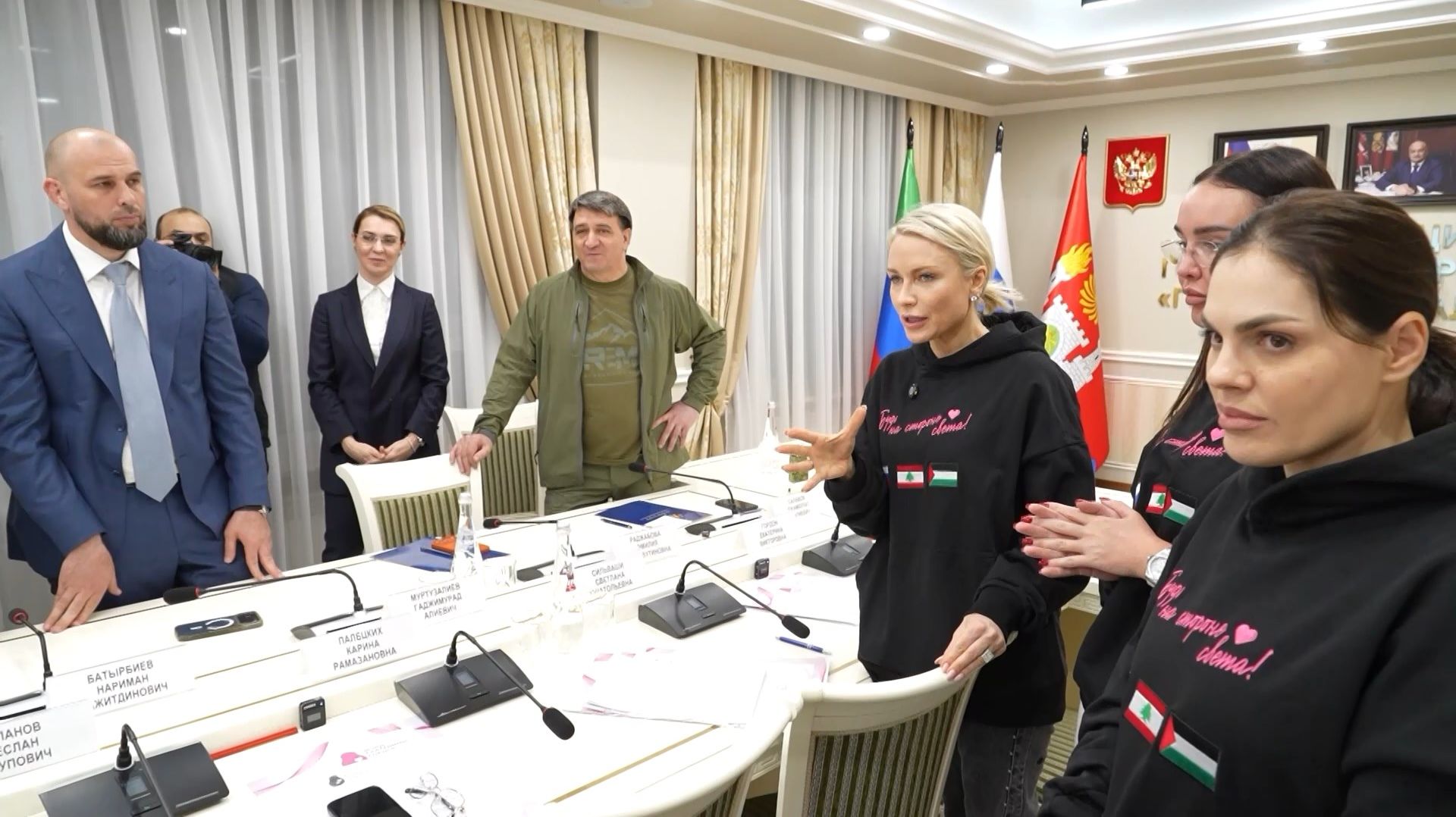 В Махачкалу с гуманитарной миссией приехала Екатерина Гордон