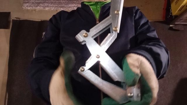 Петля Трансформер FinalSeller (Финальный продавец) 150-94-66-100 для потайных люков.